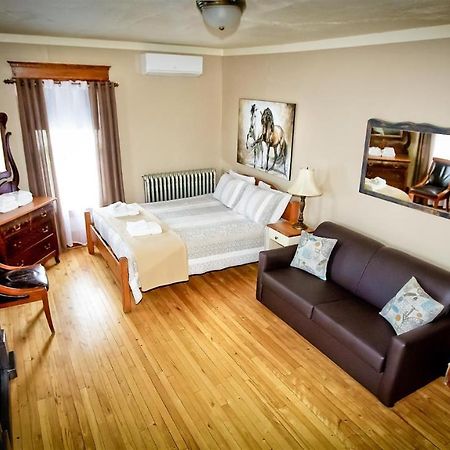 Auberge Ayer'S Cliff Eksteriør billede